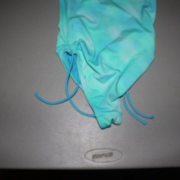 Blue & Green 1 Pcs Justice Swimsuit Size 7 - Picture 7 of 10